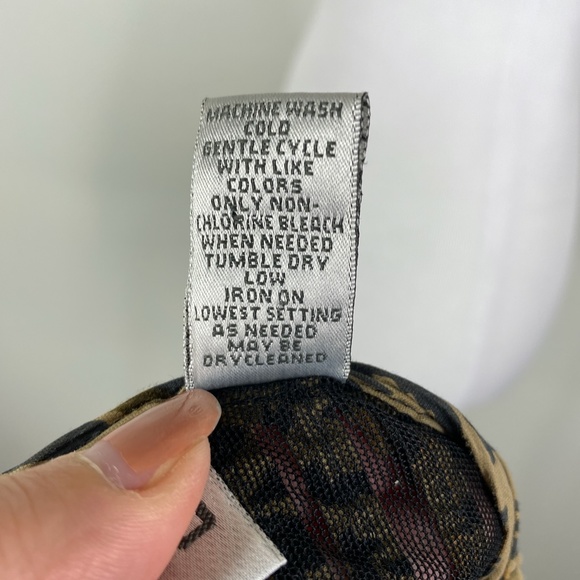 Chicos Leopard Mesh Jacket Sz. 2 (Large) Animal Print - Picture 11 of 12